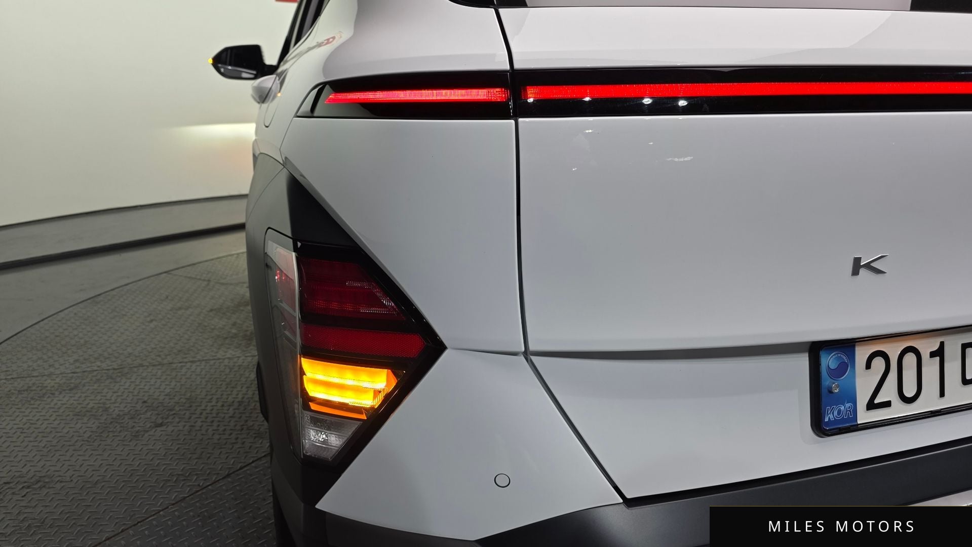 Hyundai Kona 2023 — миниатюра 9