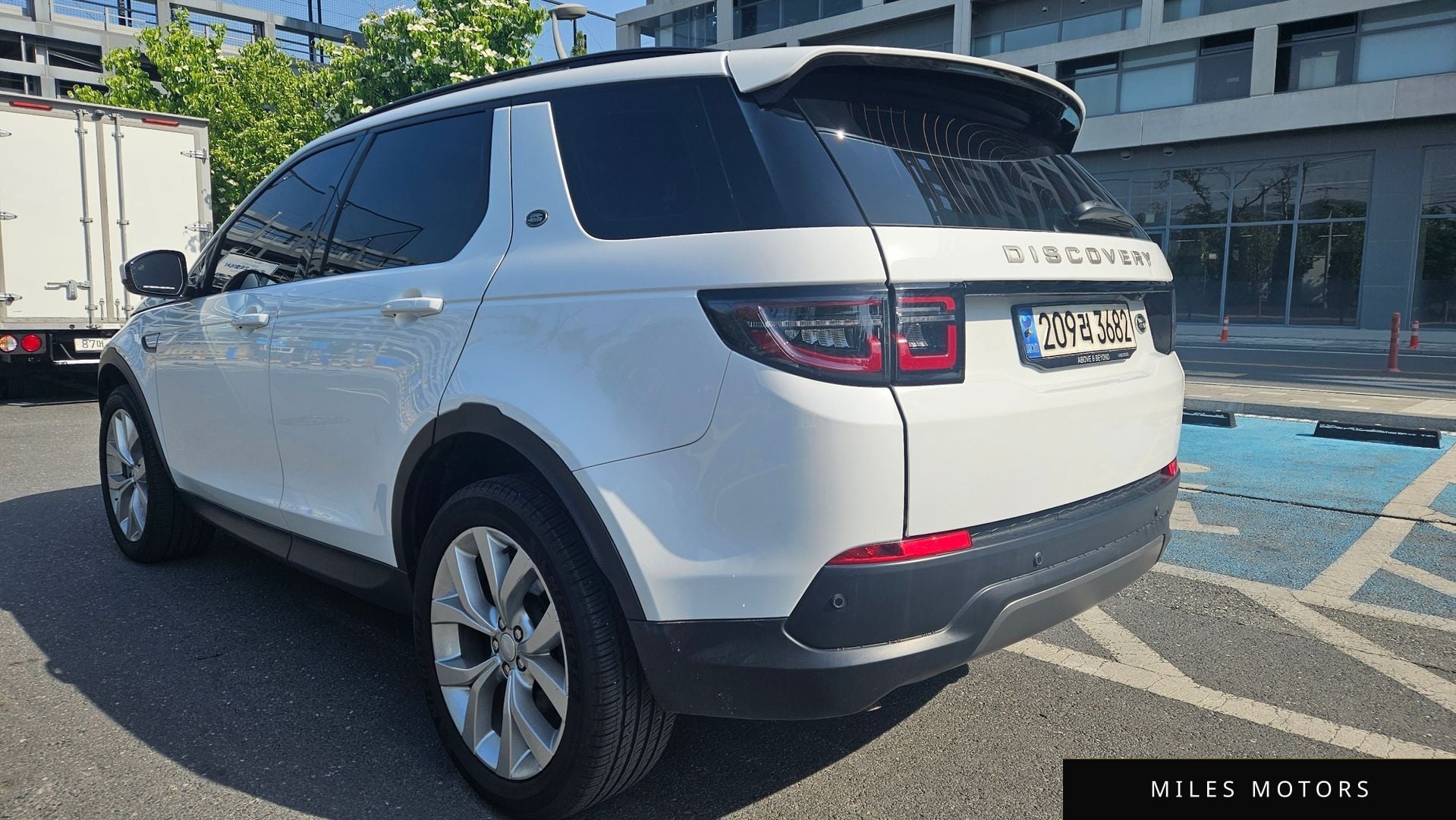 Land Rover Discovery Sport 2023 — миниатюра 6
