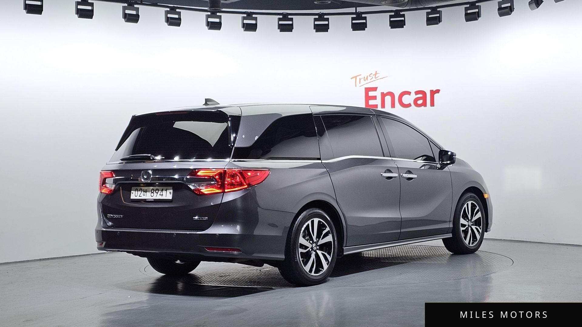 Honda Odyssey 2018 — миниатюра 2