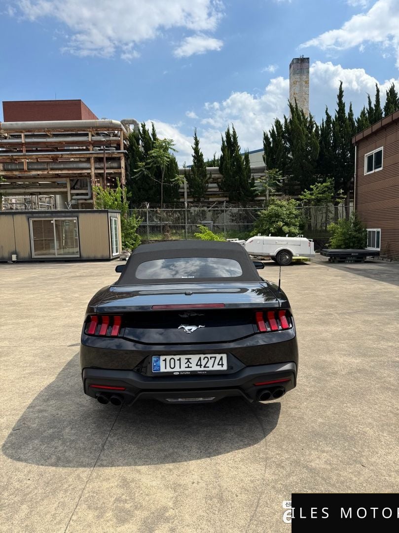Ford Mustang 2024 — миниатюра 3