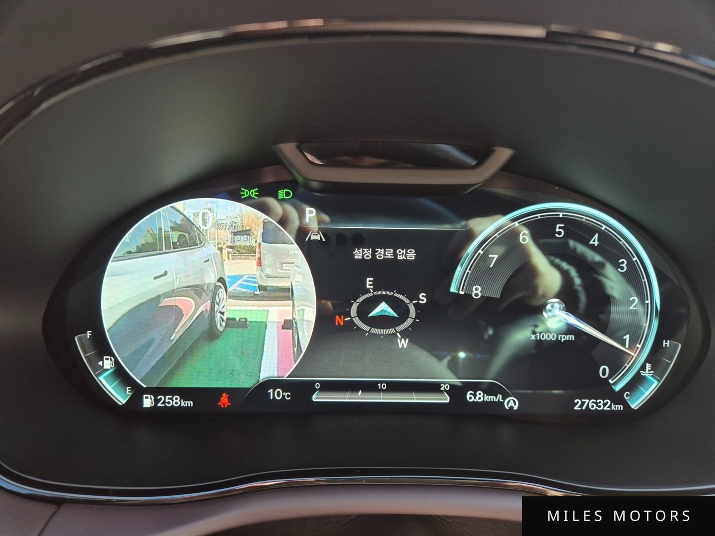 Genesis GV70 2023 — миниатюра 8