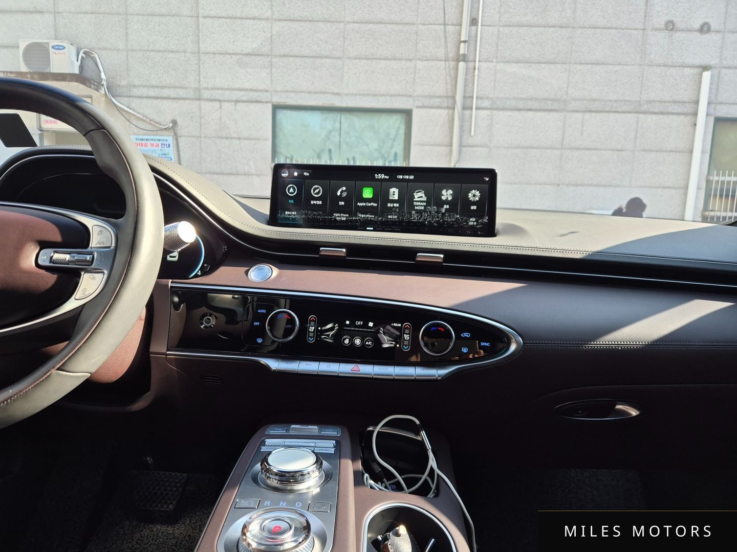 Genesis GV70 2023 — миниатюра 12