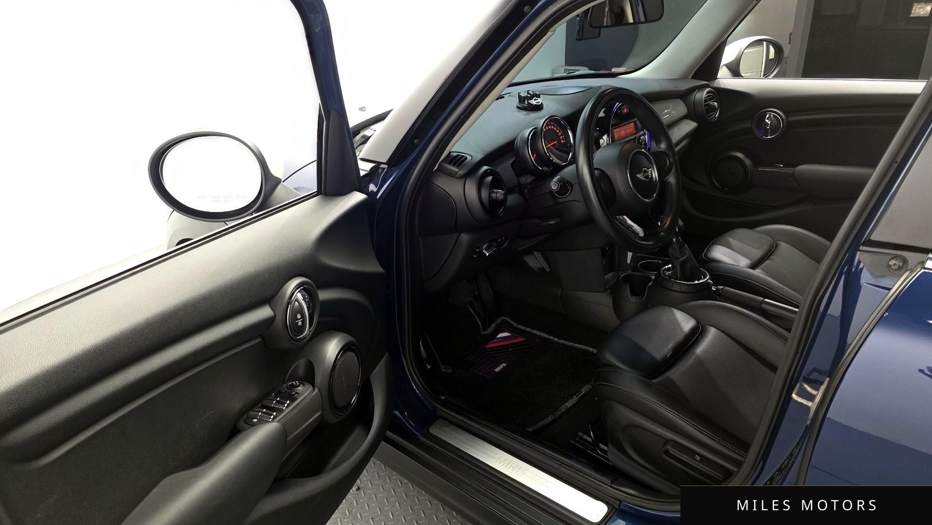 MINI Cooper 2015 — миниатюра 10