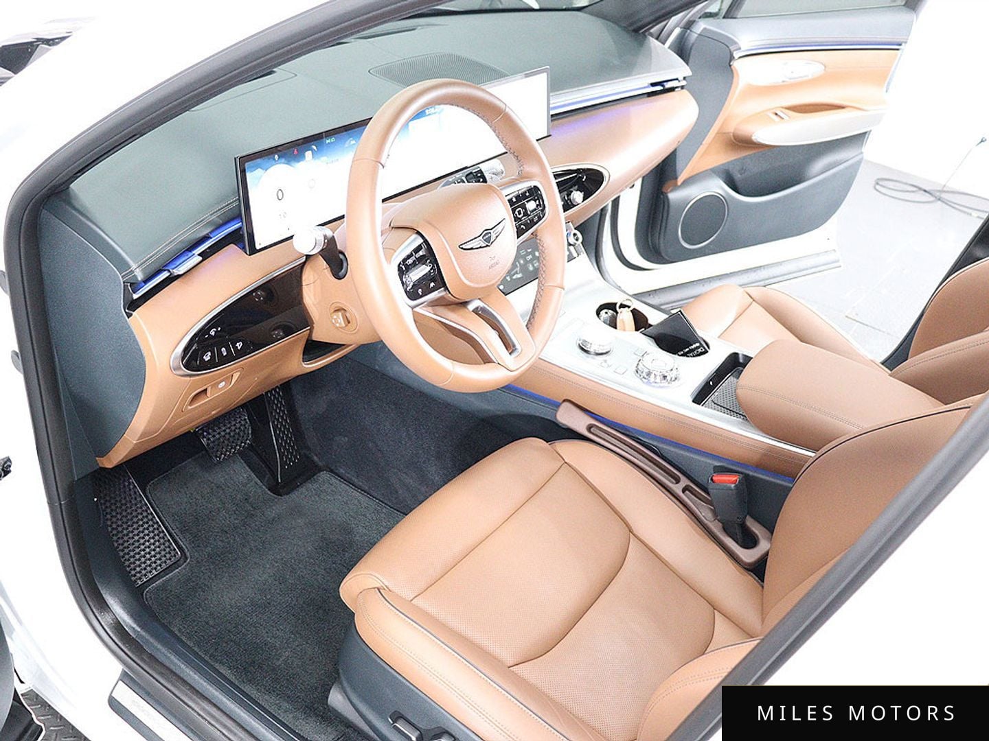 Genesis GV70 2025 — миниатюра 10