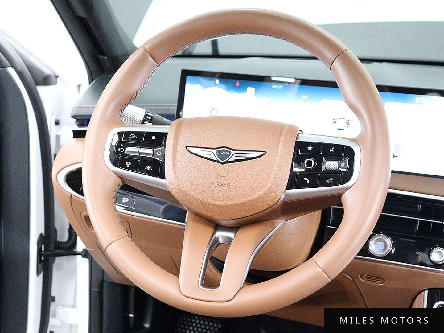 Genesis GV70 2025 — миниатюра 11