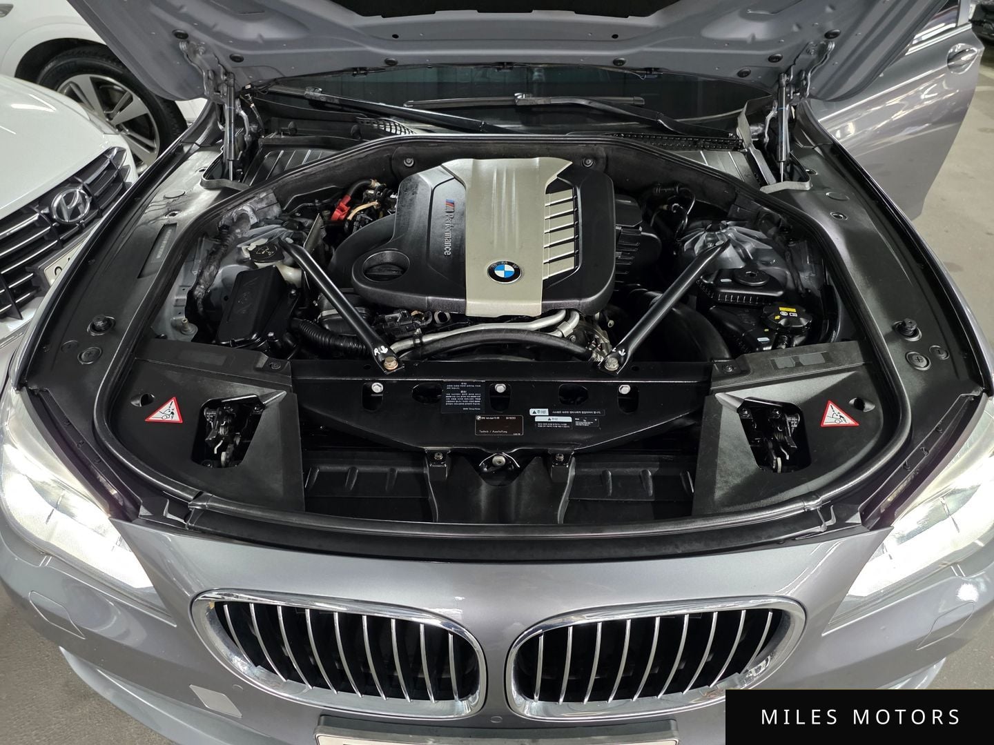 BMW 7 Series (F01) 2015 — миниатюра 6
