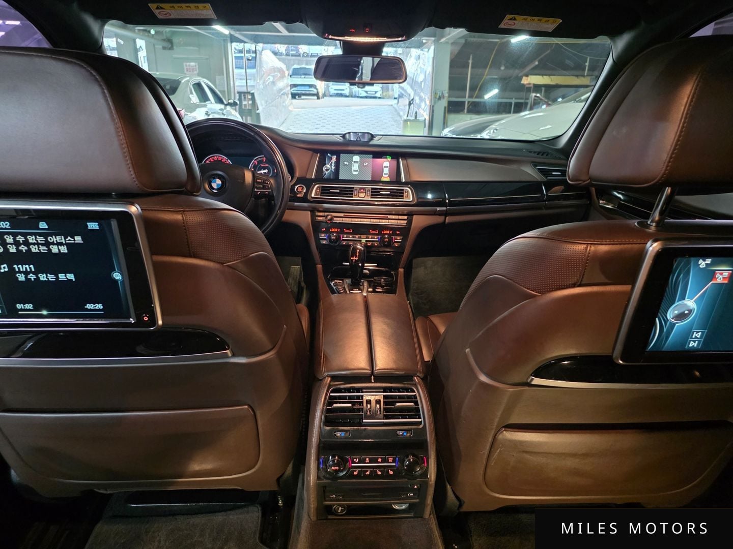 BMW 7 Series (F01) 2015 — миниатюра 7