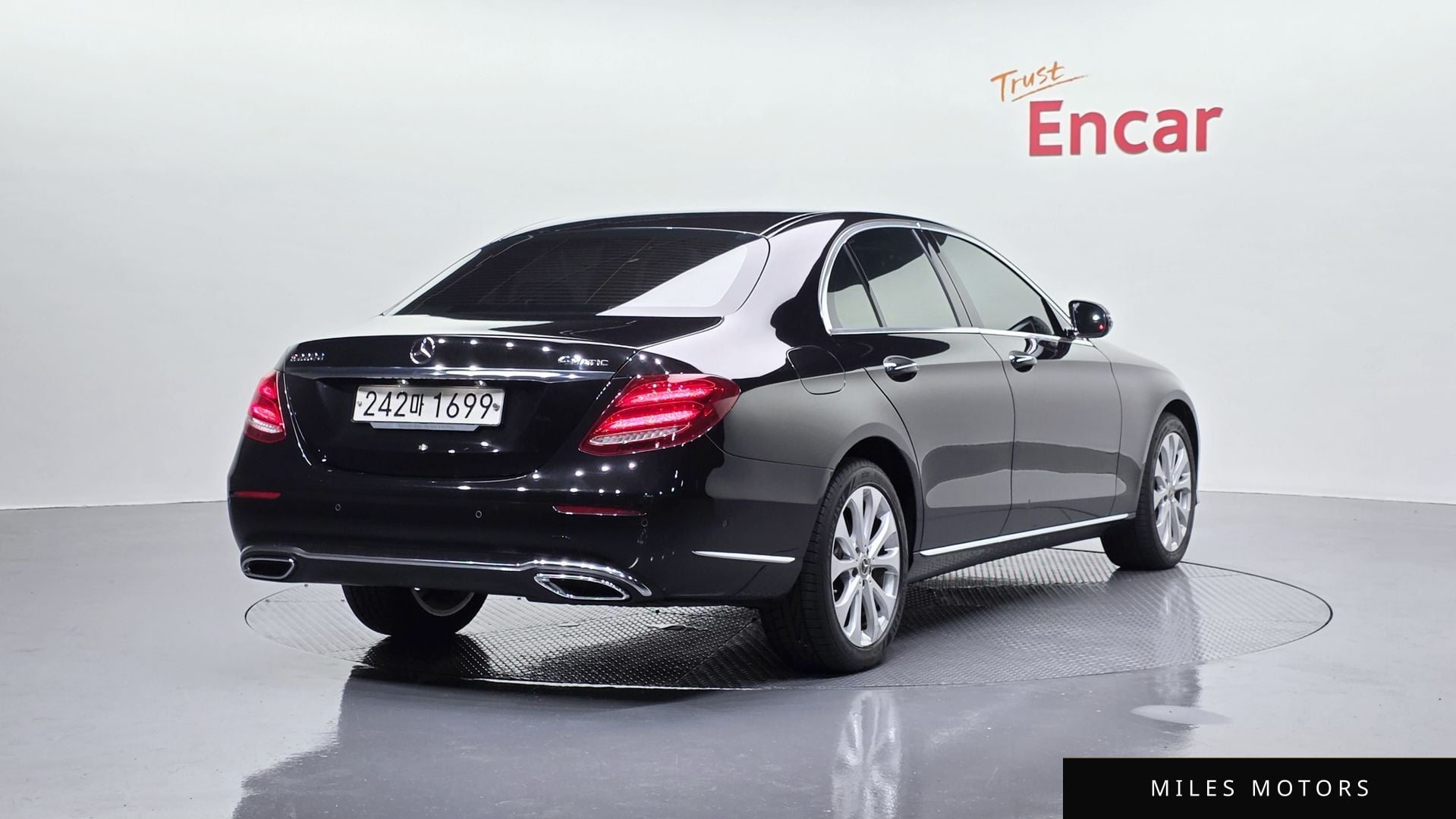 Mercedes-Benz E-Class W213 2018 — миниатюра 2