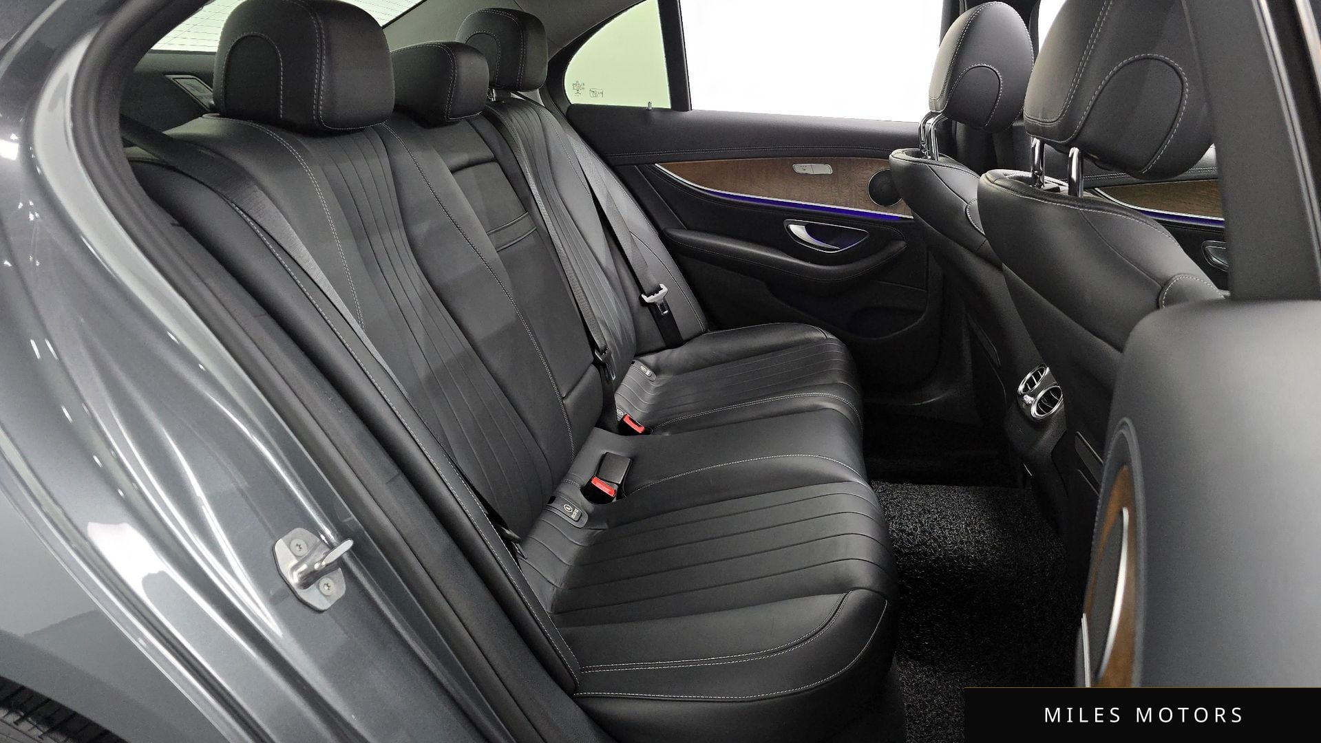 Mercedes-Benz E-Class W213 2017 — миниатюра 11