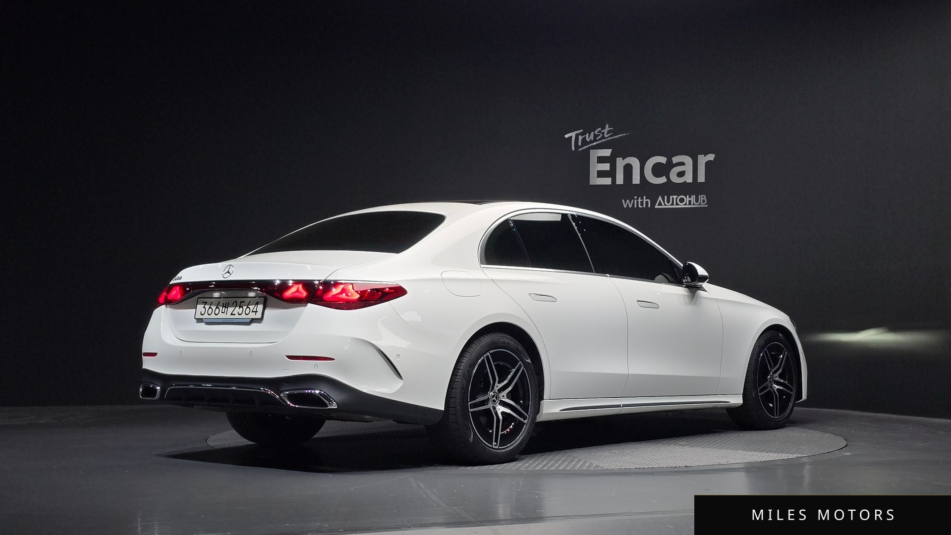 Mercedes-Benz E-Class W214 2026 — миниатюра 2