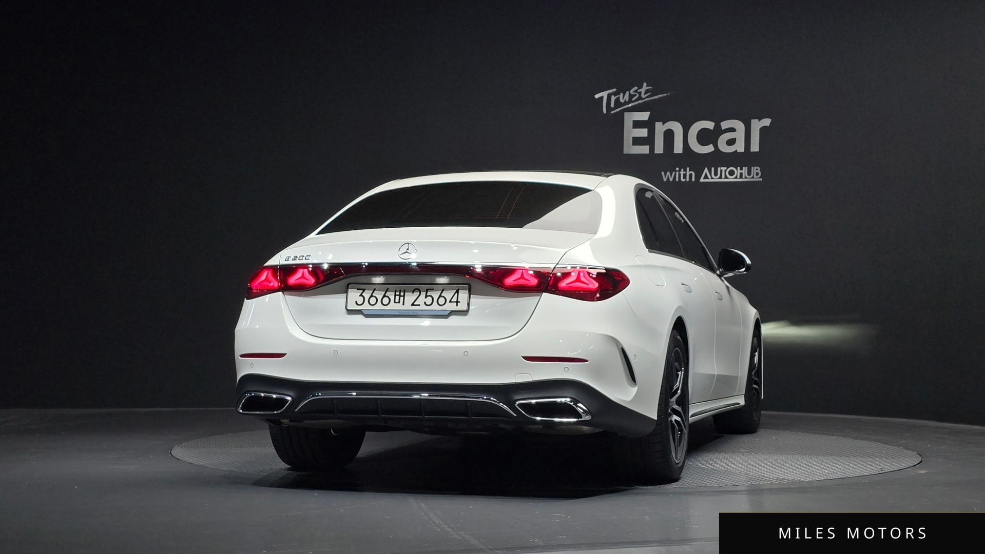 Mercedes-Benz E-Class W214 2026 — миниатюра 4