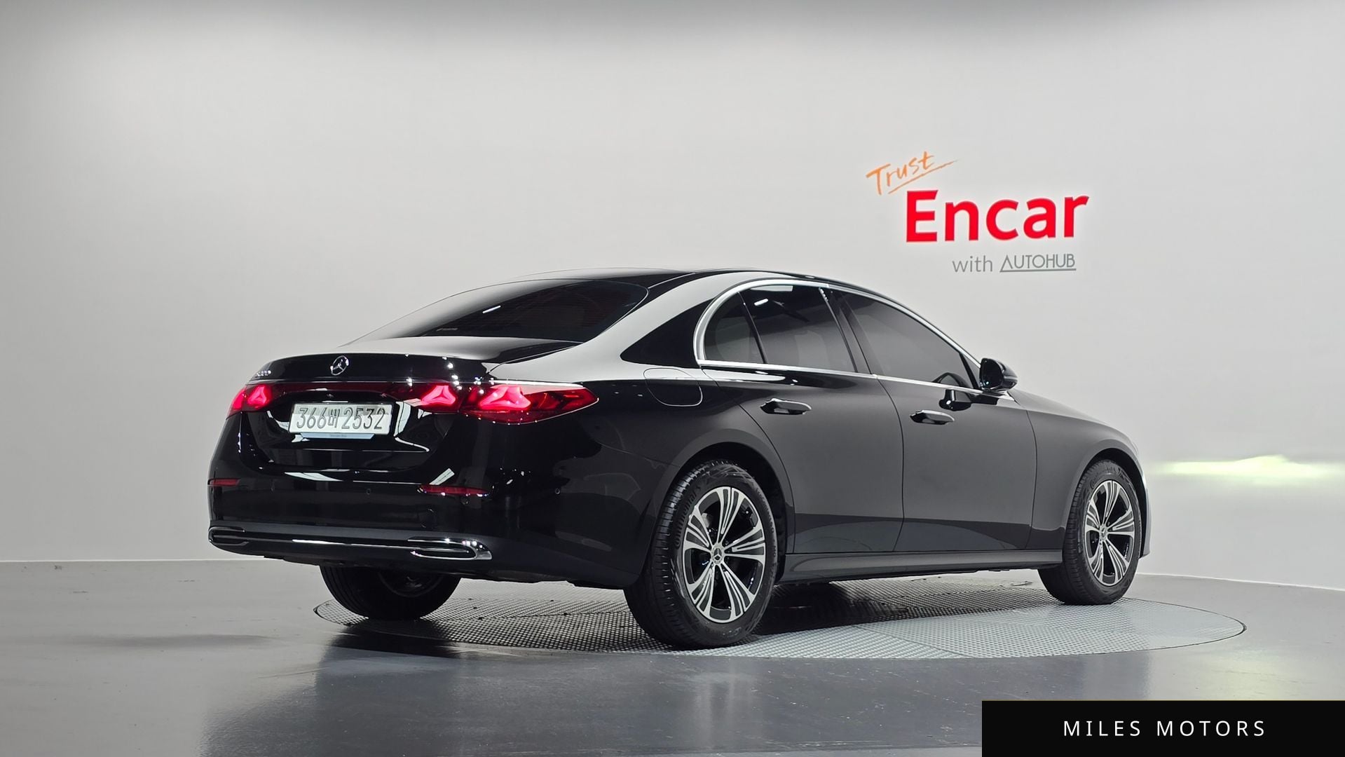 Mercedes-Benz E-Class W214 2026 — миниатюра 2