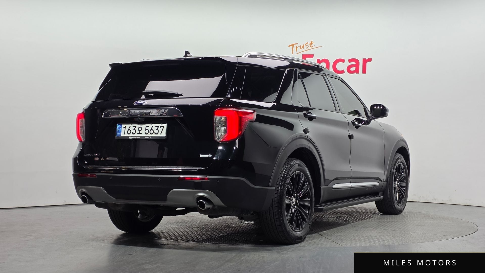 Ford Explorer 2020 — миниатюра 2