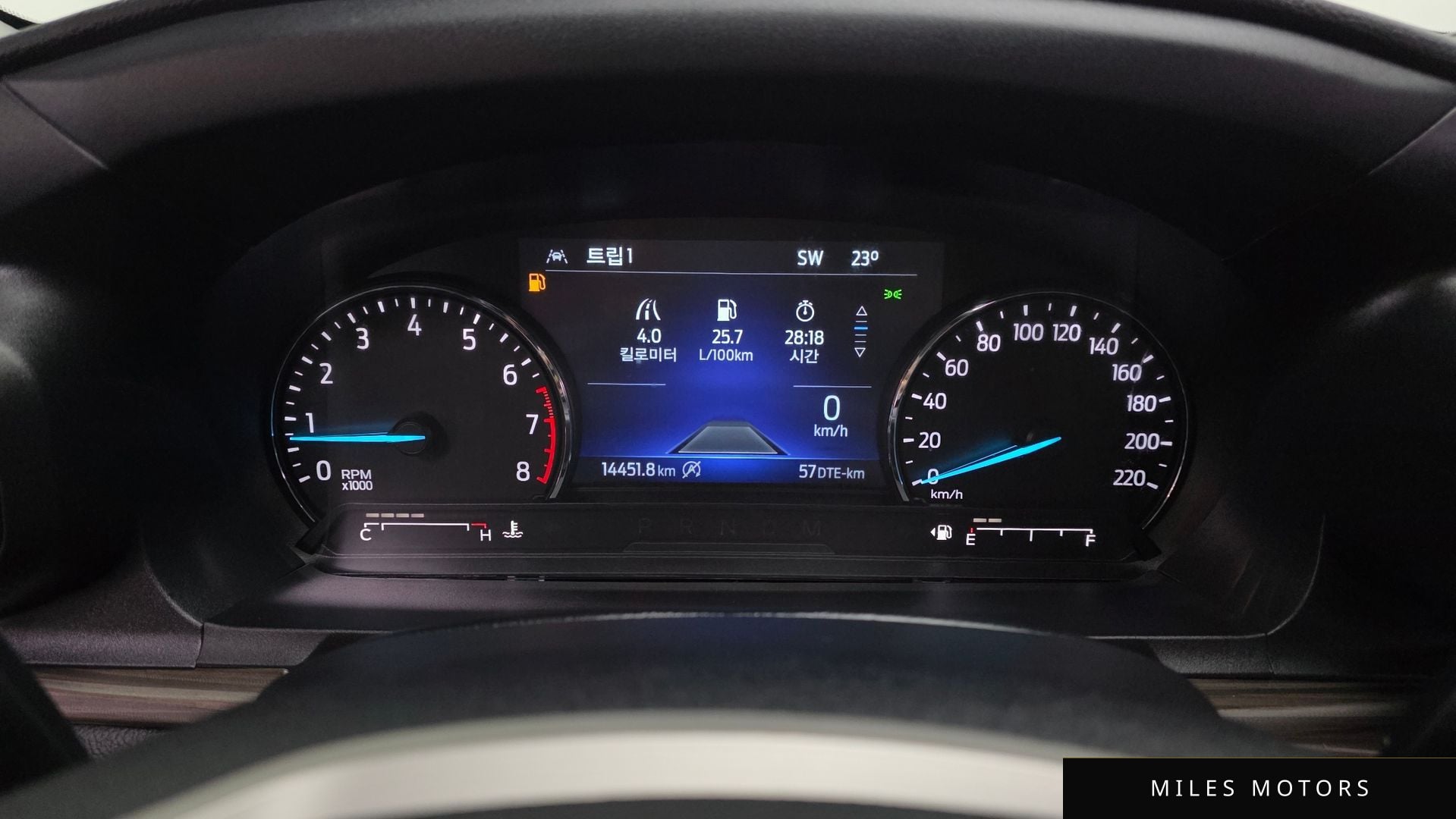 Ford Explorer 2020 — миниатюра 8