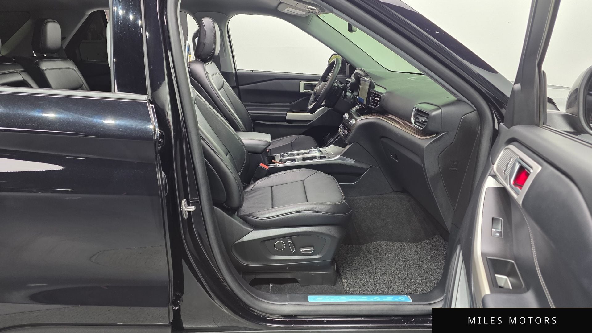 Ford Explorer 2020 — миниатюра 11