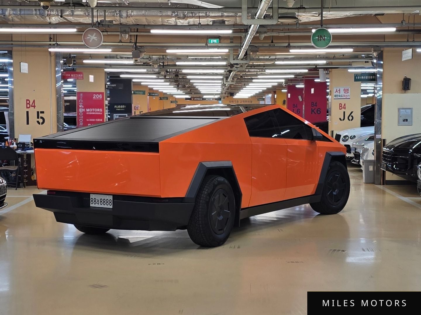 Tesla Cybertruck 2026 — миниатюра 2