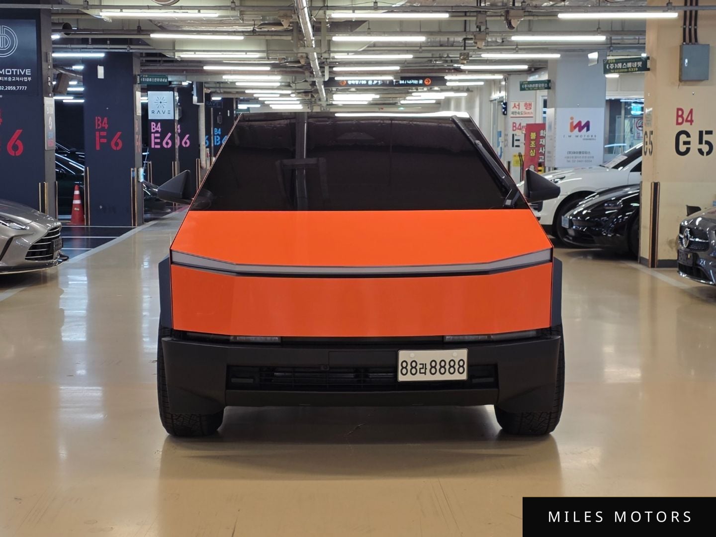 Tesla Cybertruck 2026 — миниатюра 3