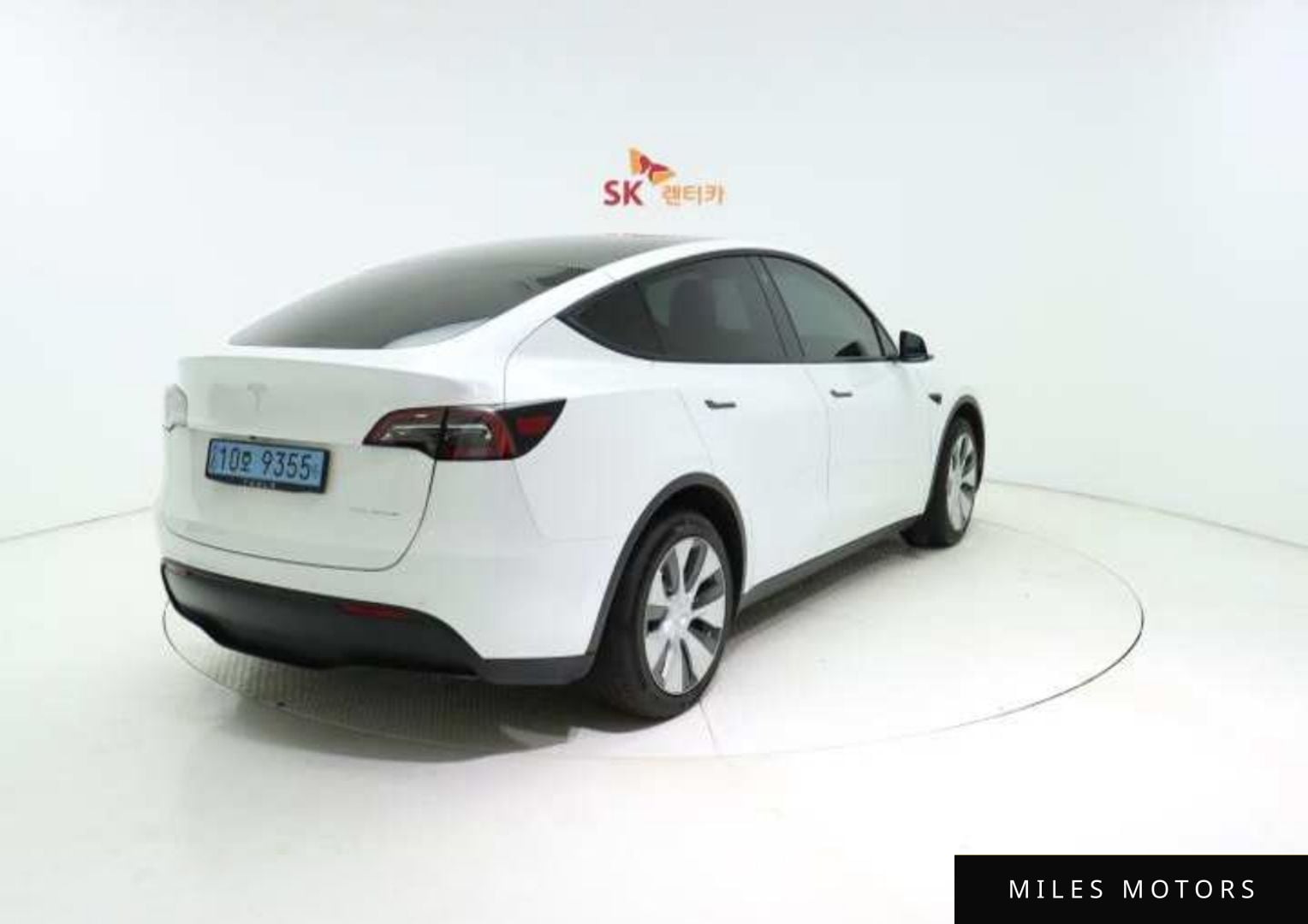 Tesla Model Y 2022 — миниатюра 3