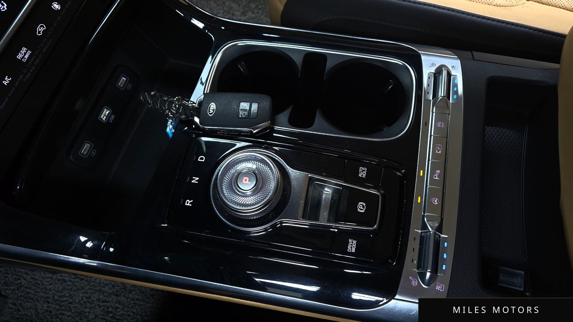 Kia Carnival 2021 — миниатюра 12
