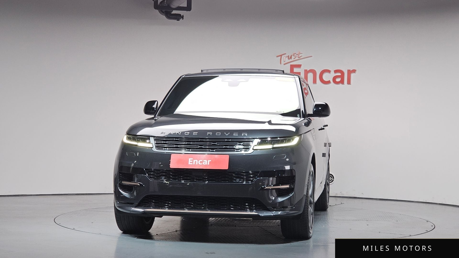 Land Rover Range Rover Sport 2023 — миниатюра 2