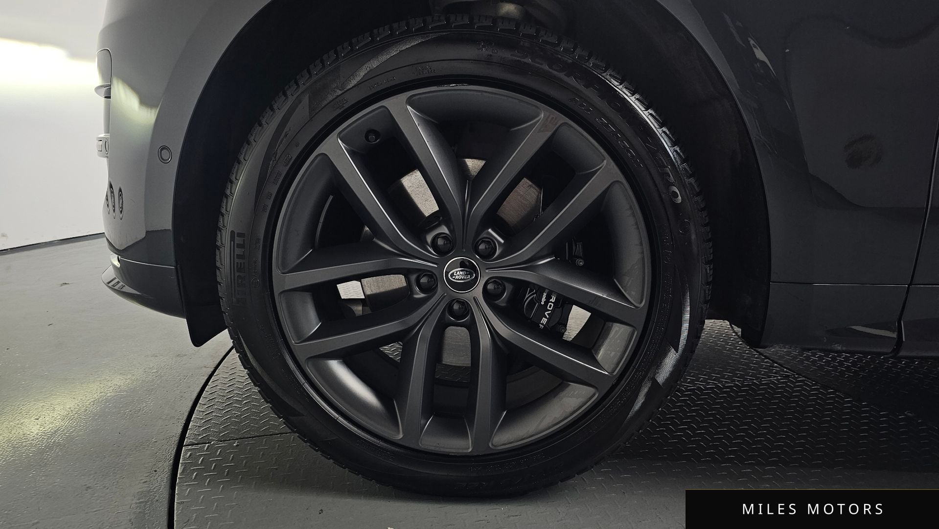 Land Rover Range Rover Sport 2023 — миниатюра 4