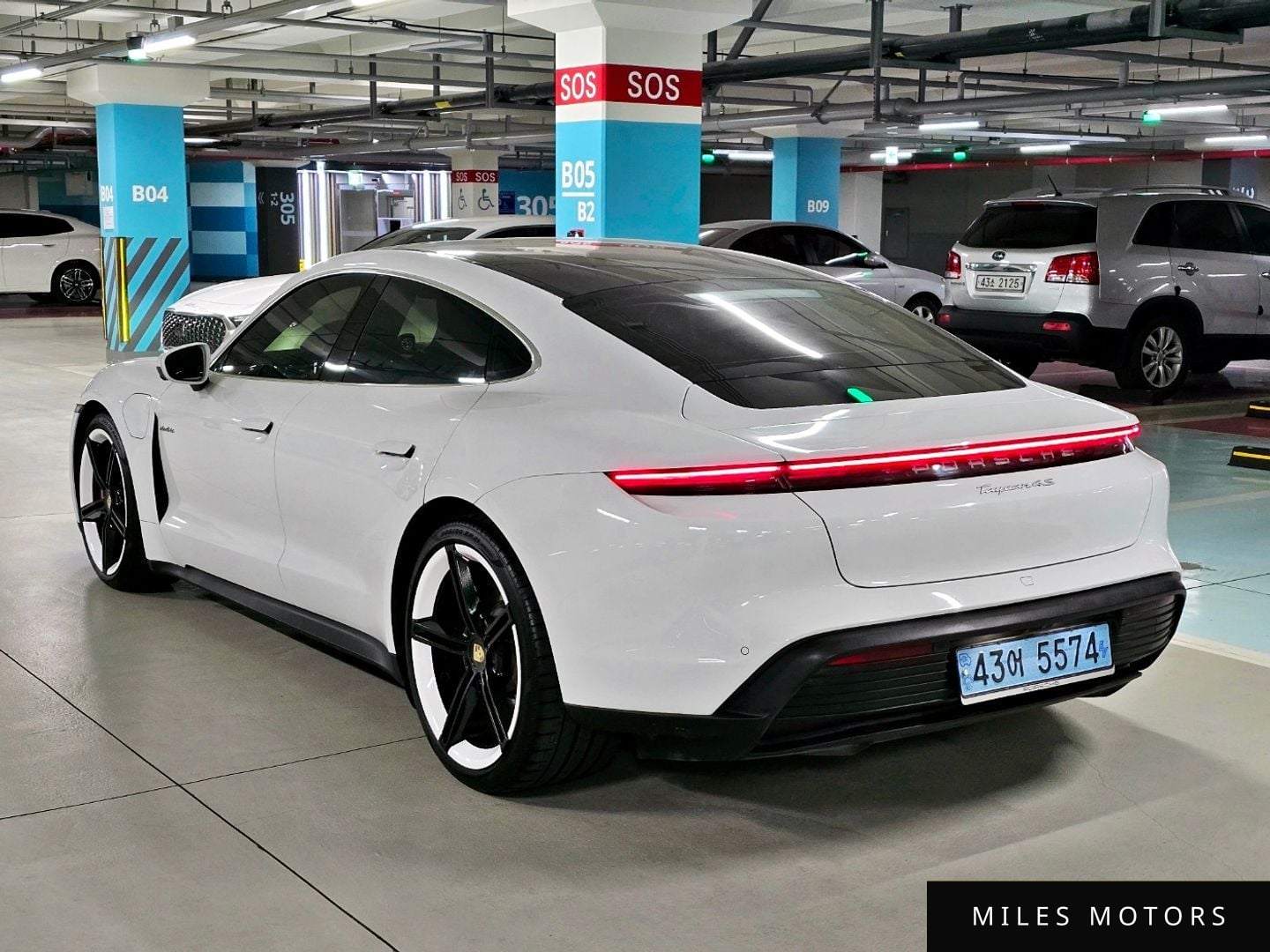 Porsche Taycan 2021 — миниатюра 6