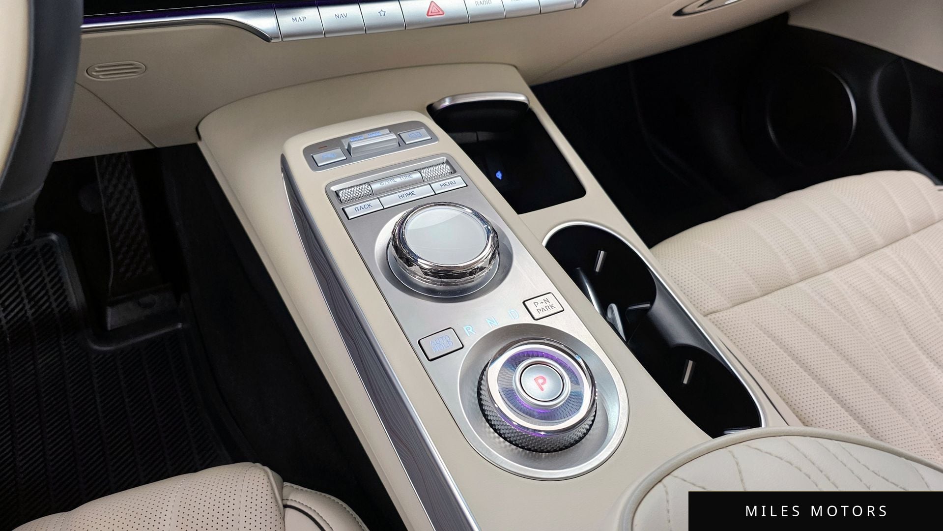 Genesis GV70 2023 — миниатюра 9