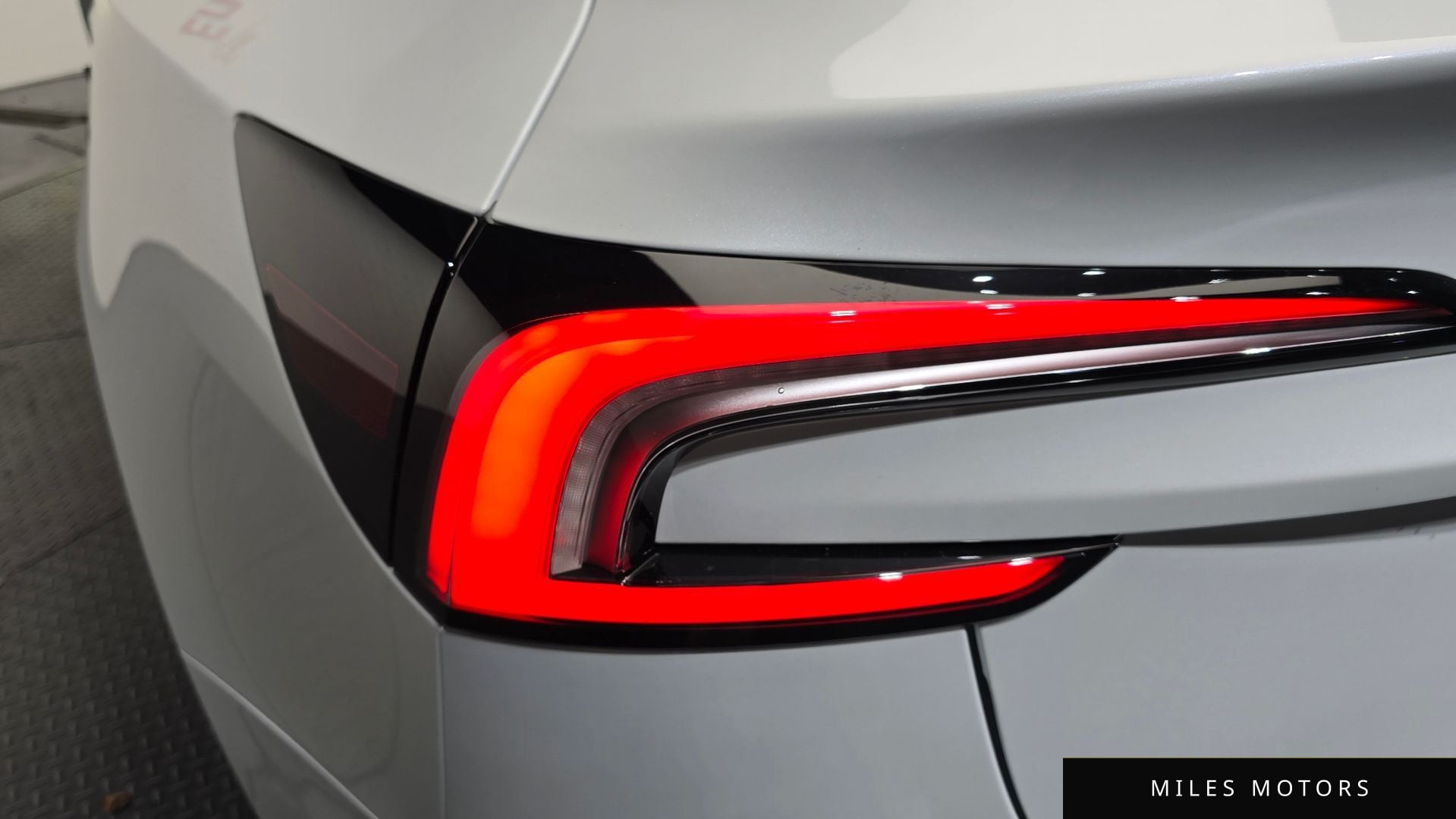 Tesla Model 3 2024 — миниатюра 8