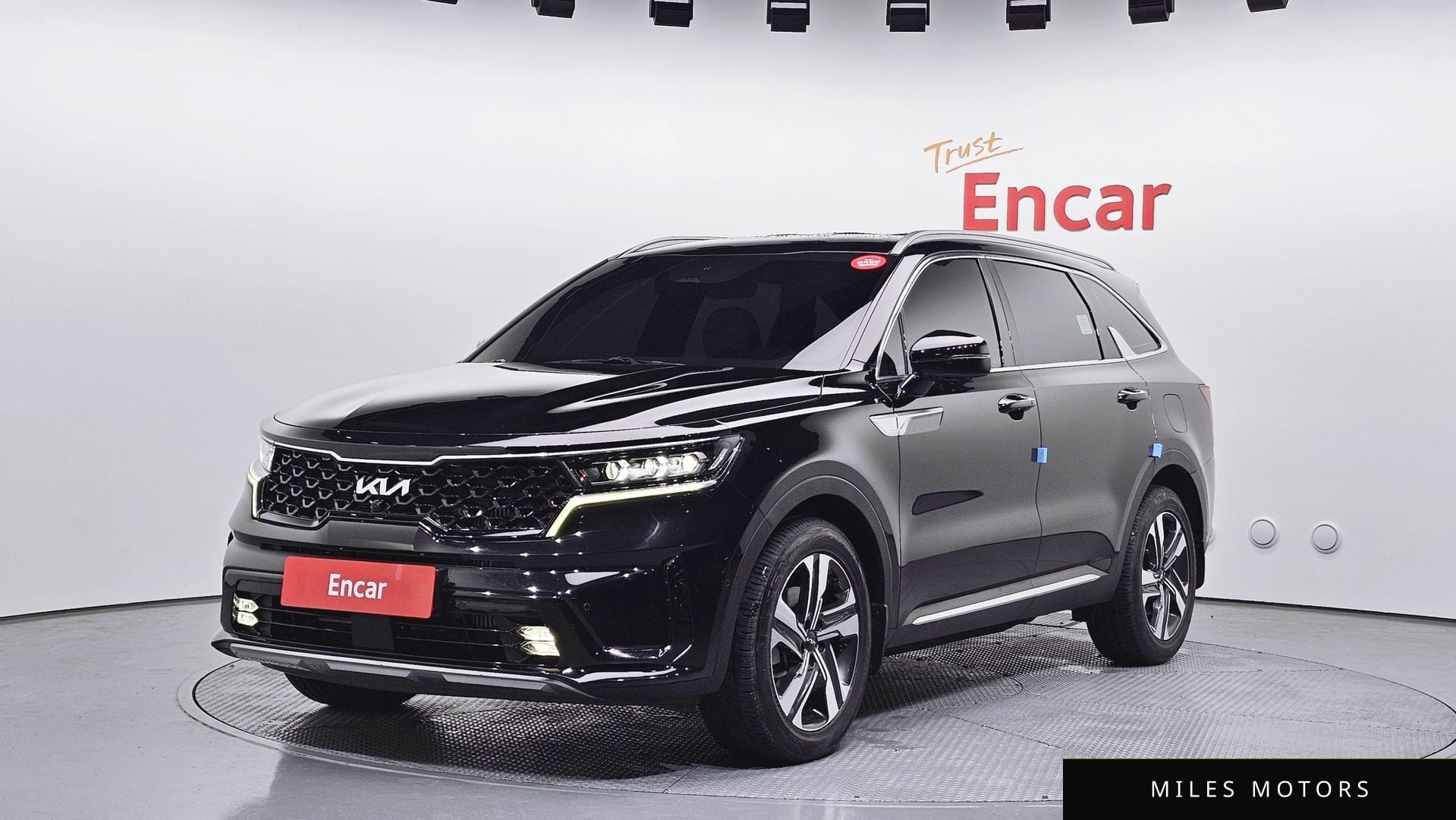 Kia Sorento 2023 — фото 1 из 12