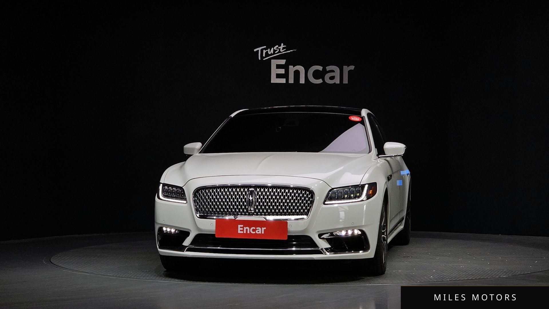 Lincoln Continental 2020 — миниатюра 3