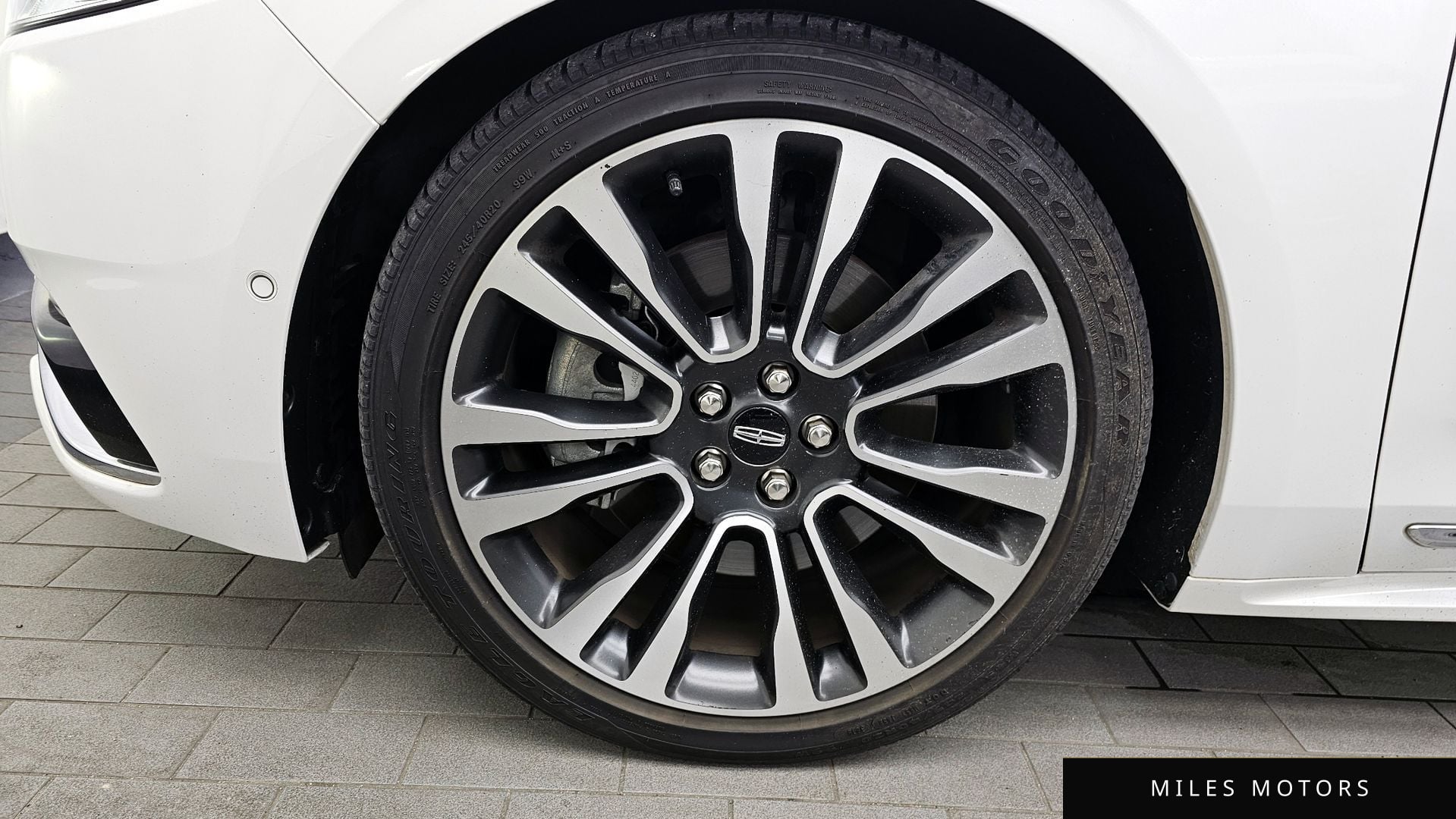Lincoln Continental 2020 — миниатюра 5