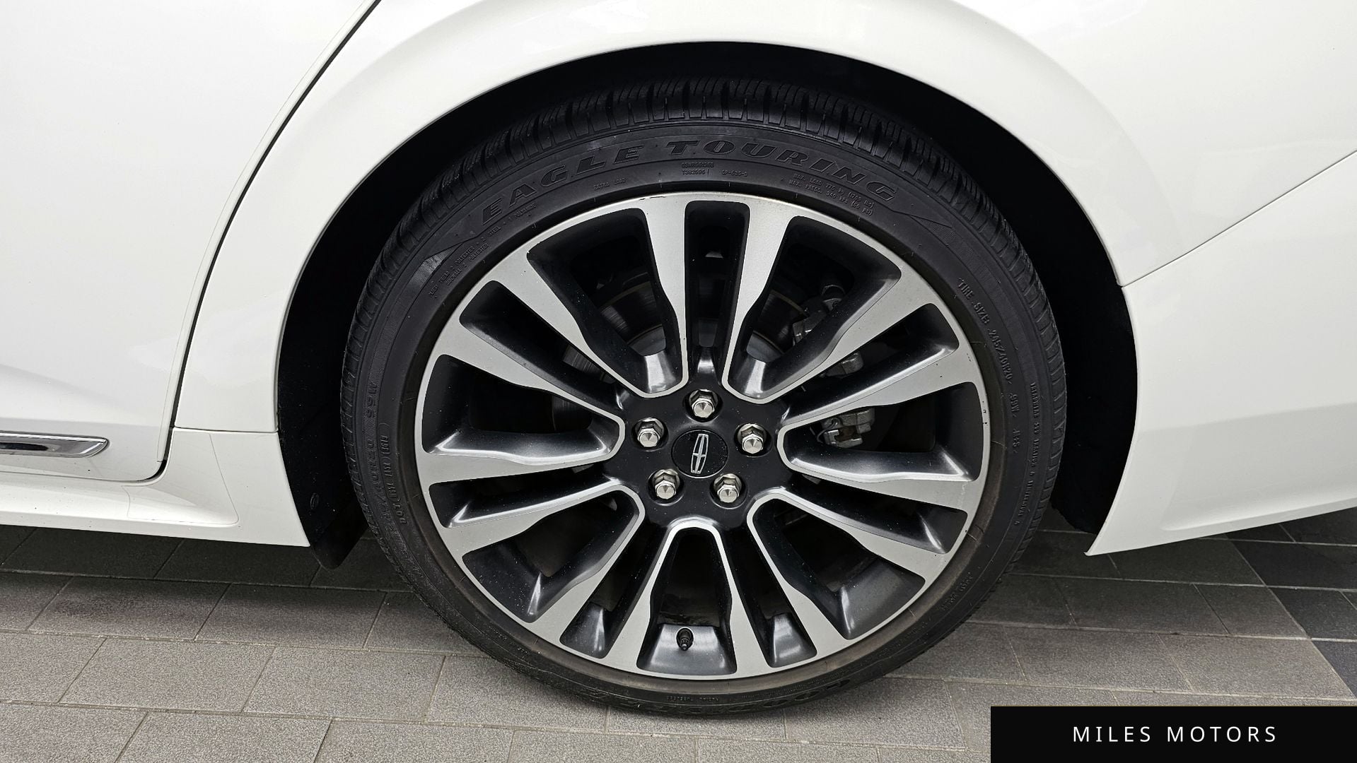 Lincoln Continental 2020 — миниатюра 7