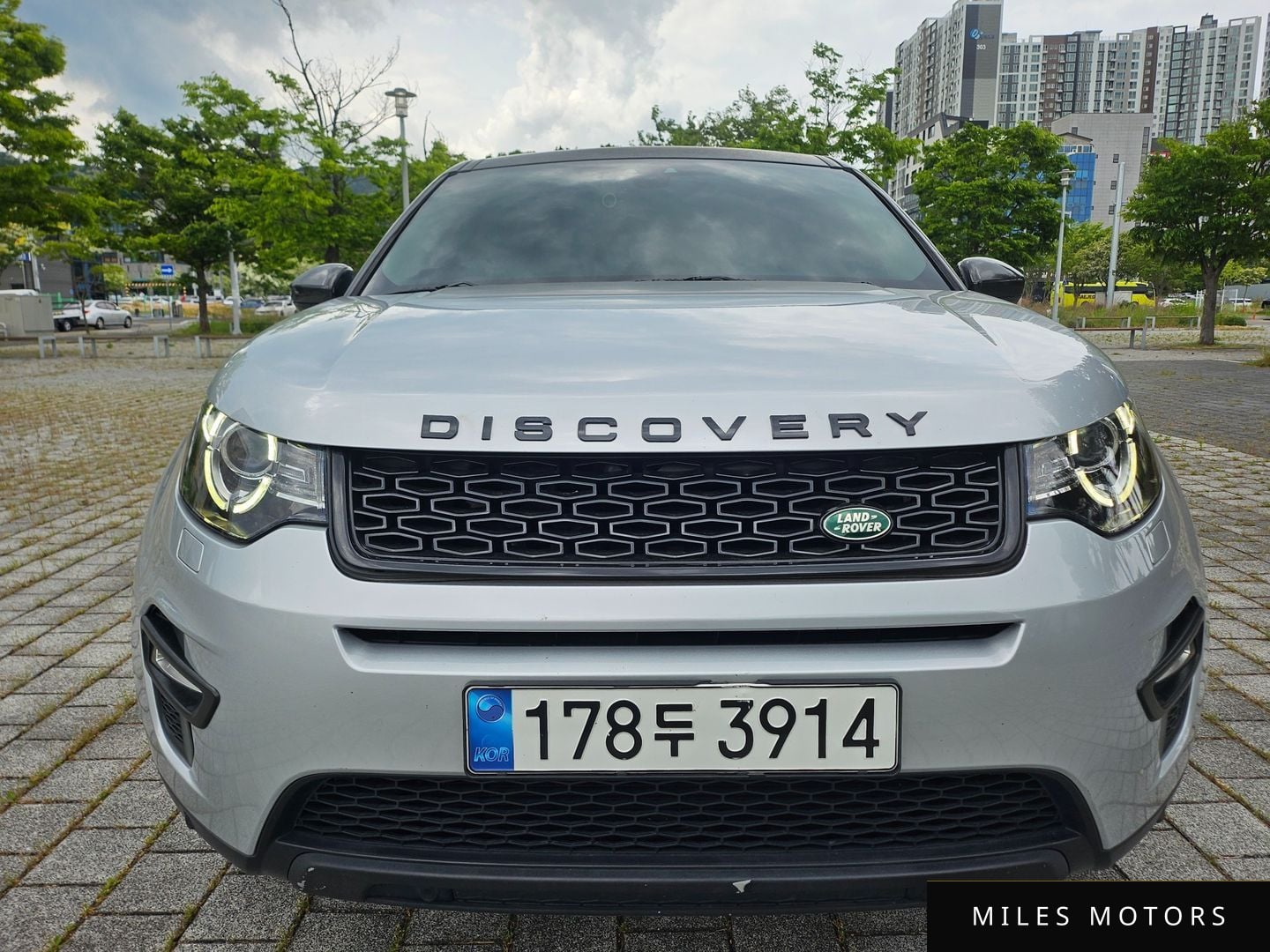 Land Rover Discovery Sport 2016 — фото 1 из 12