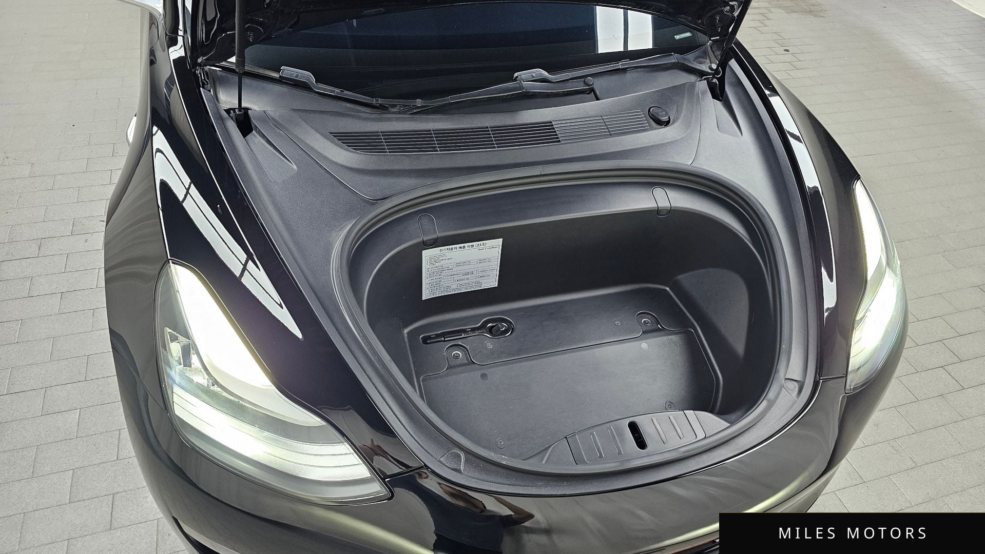 Tesla Model 3 2020 — миниатюра 6