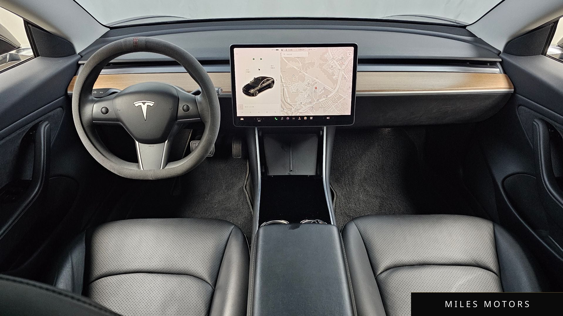 Tesla Model 3 2020 — миниатюра 10