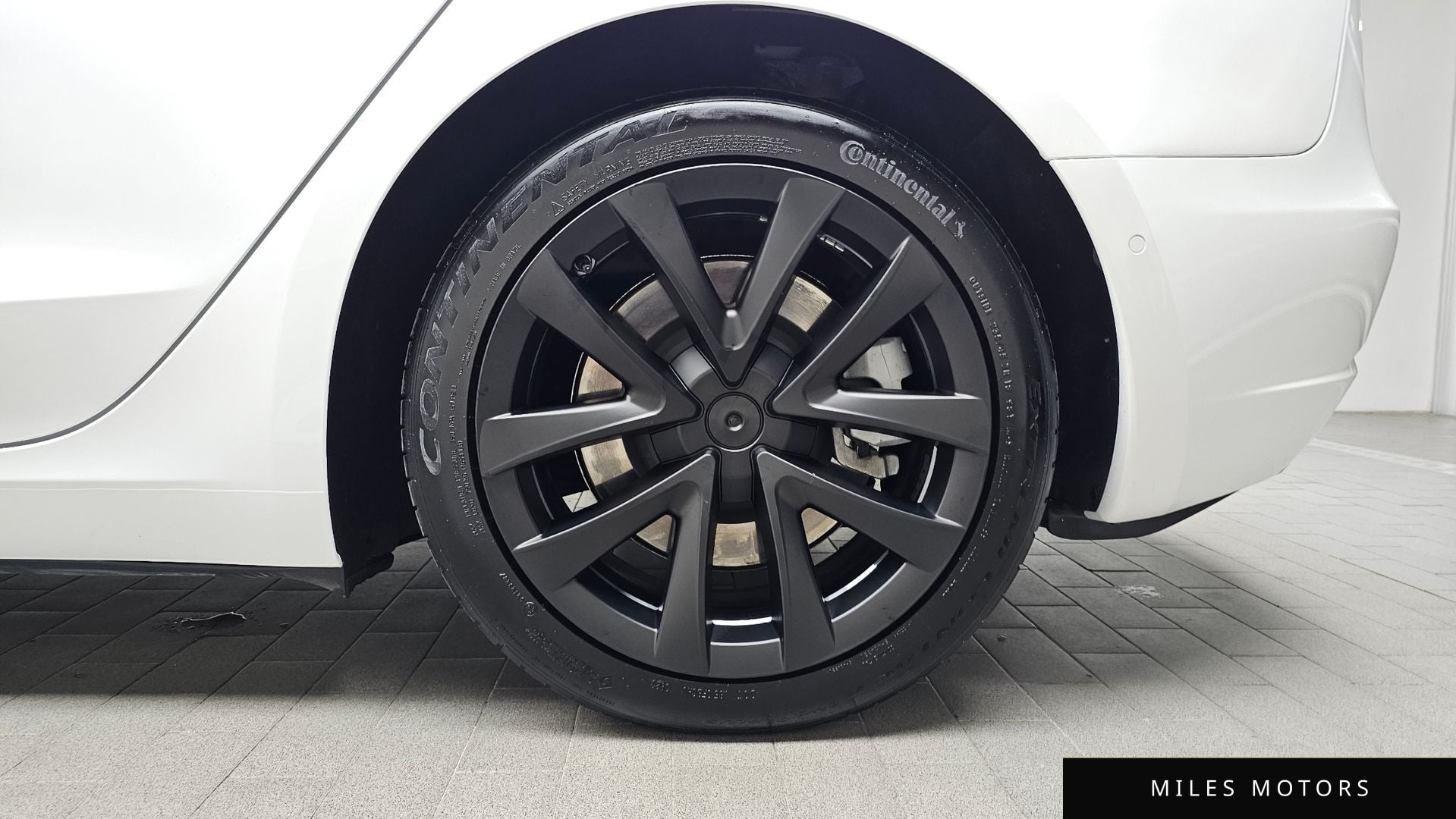 Tesla Model 3 2021 — миниатюра 7
