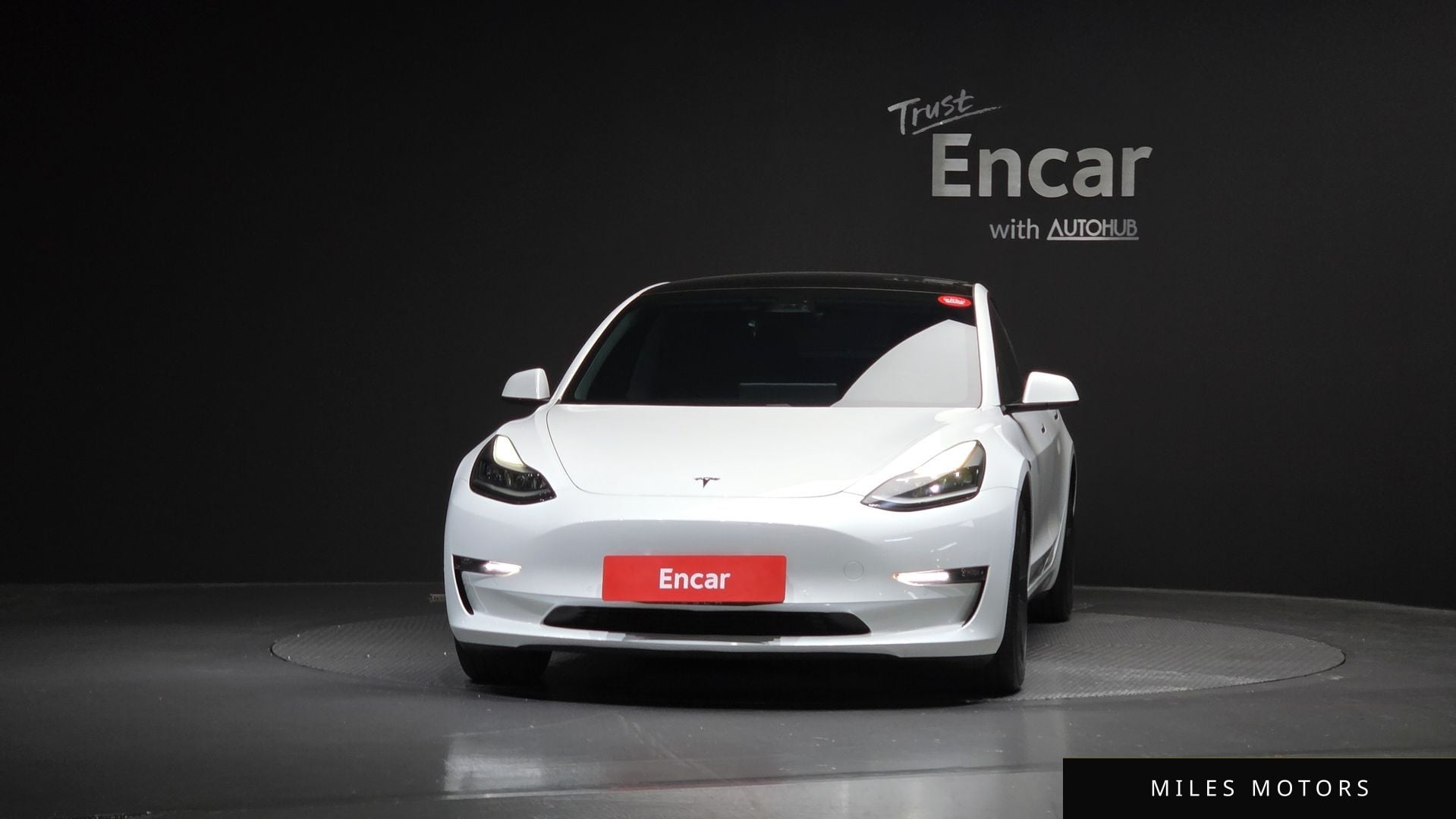 Tesla Model 3 2021 — миниатюра 3