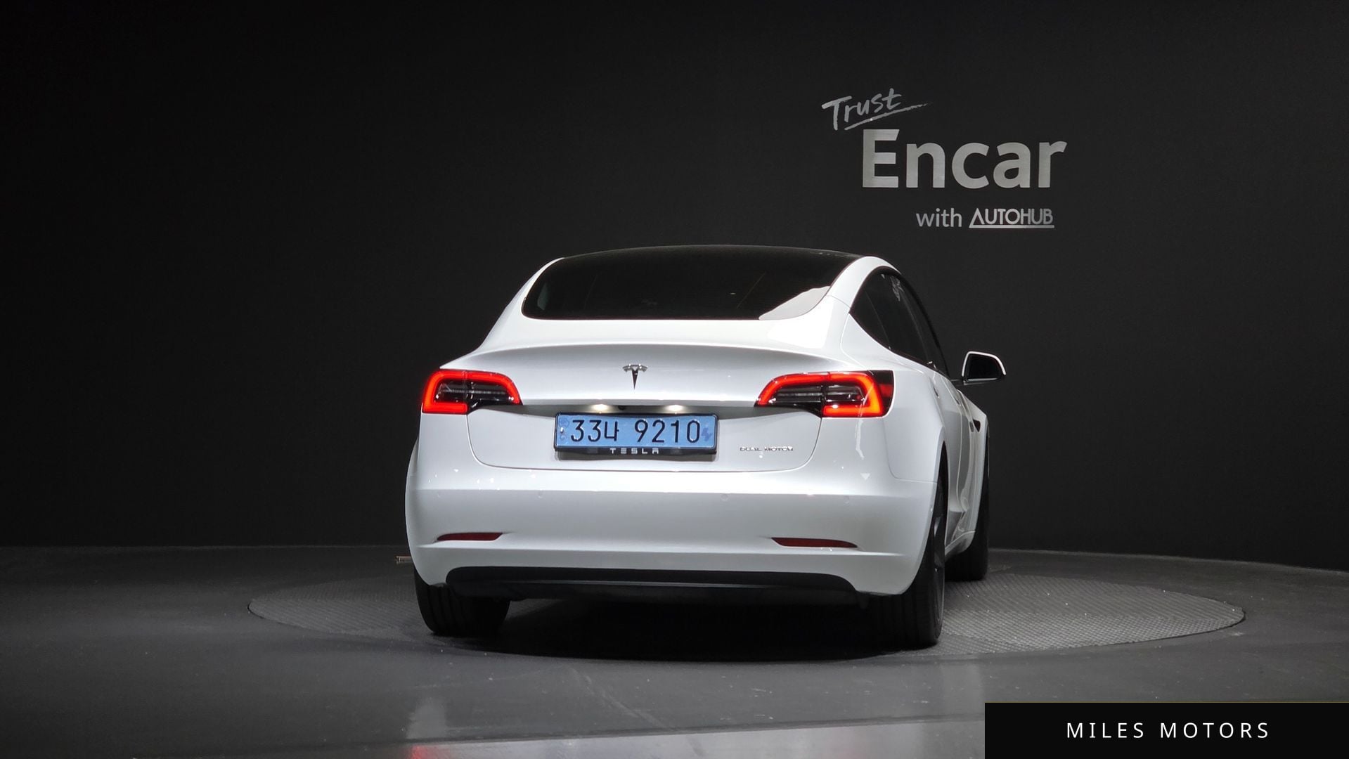 Tesla Model 3 2021 — миниатюра 4