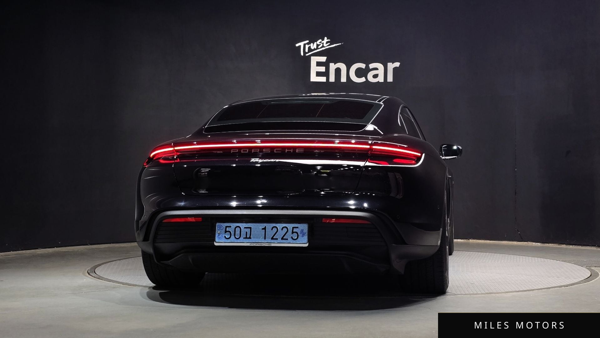 Porsche Taycan 2025 — миниатюра 4