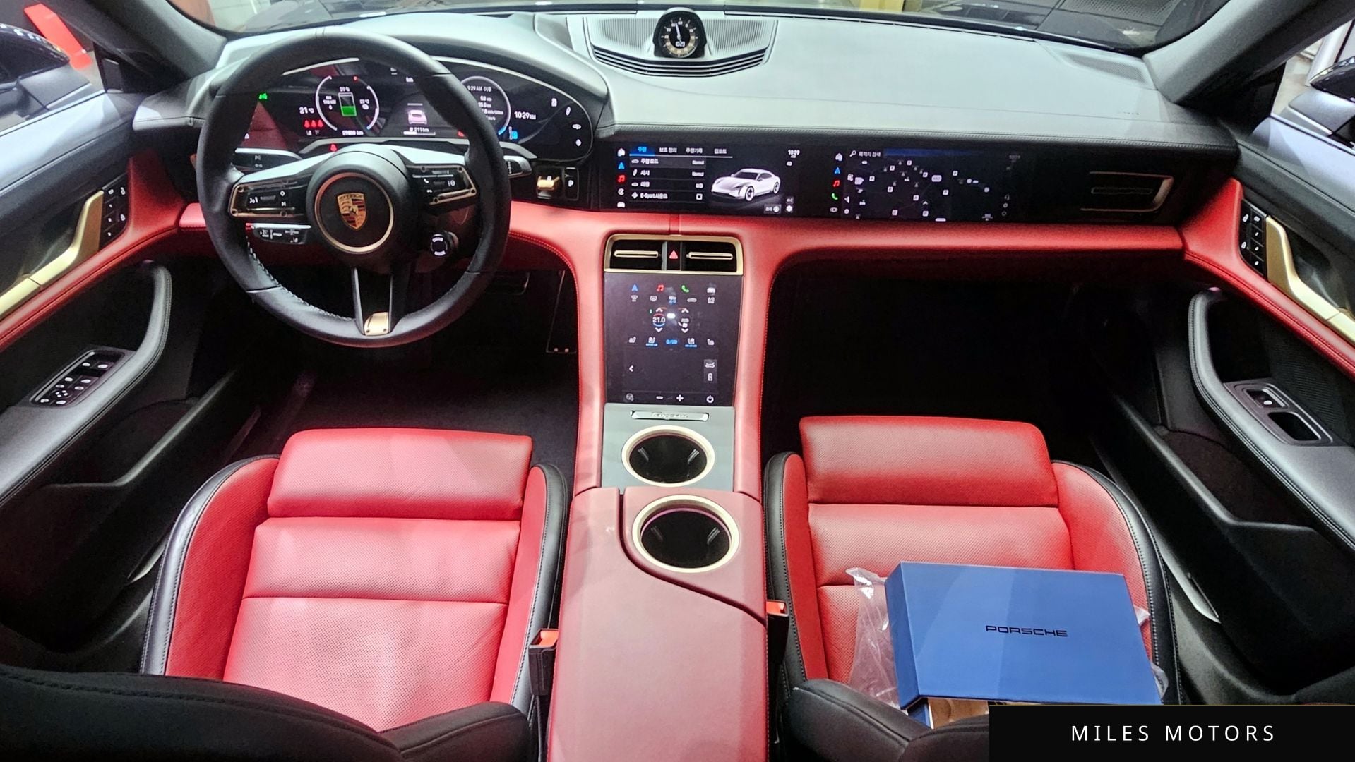 Porsche Taycan 2025 — миниатюра 10