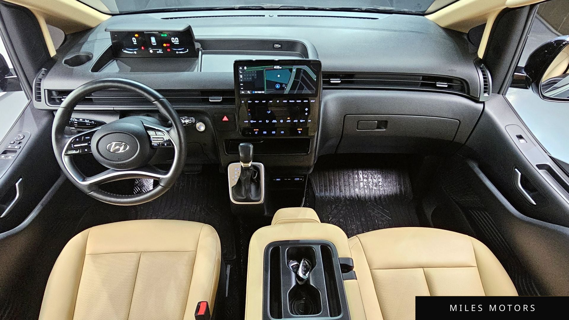 Hyundai Staria 2023 — миниатюра 10
