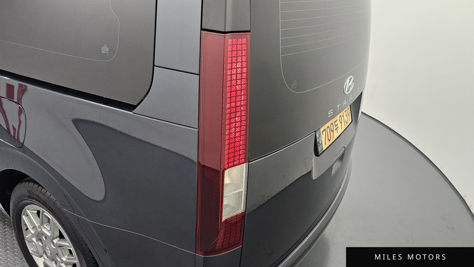 Hyundai Staria 2023 — миниатюра 9