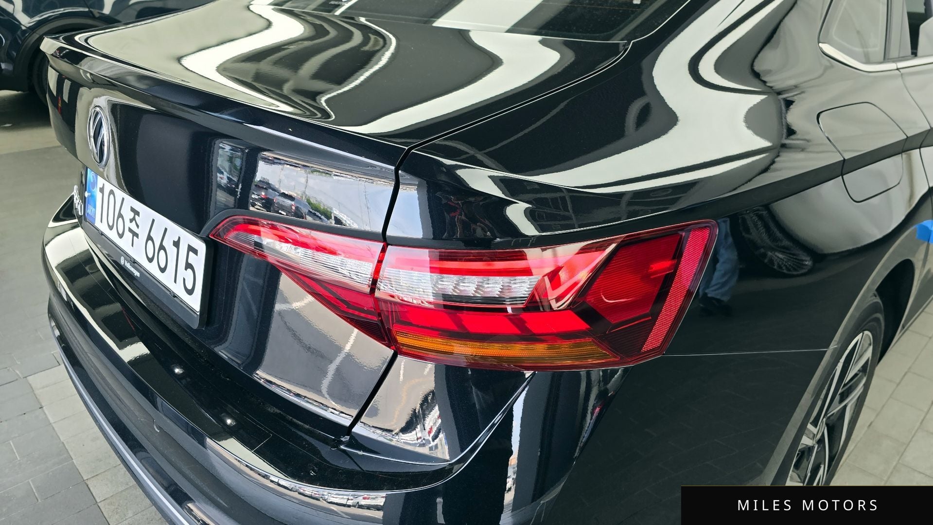 Volkswagen Jetta 2023 — миниатюра 9