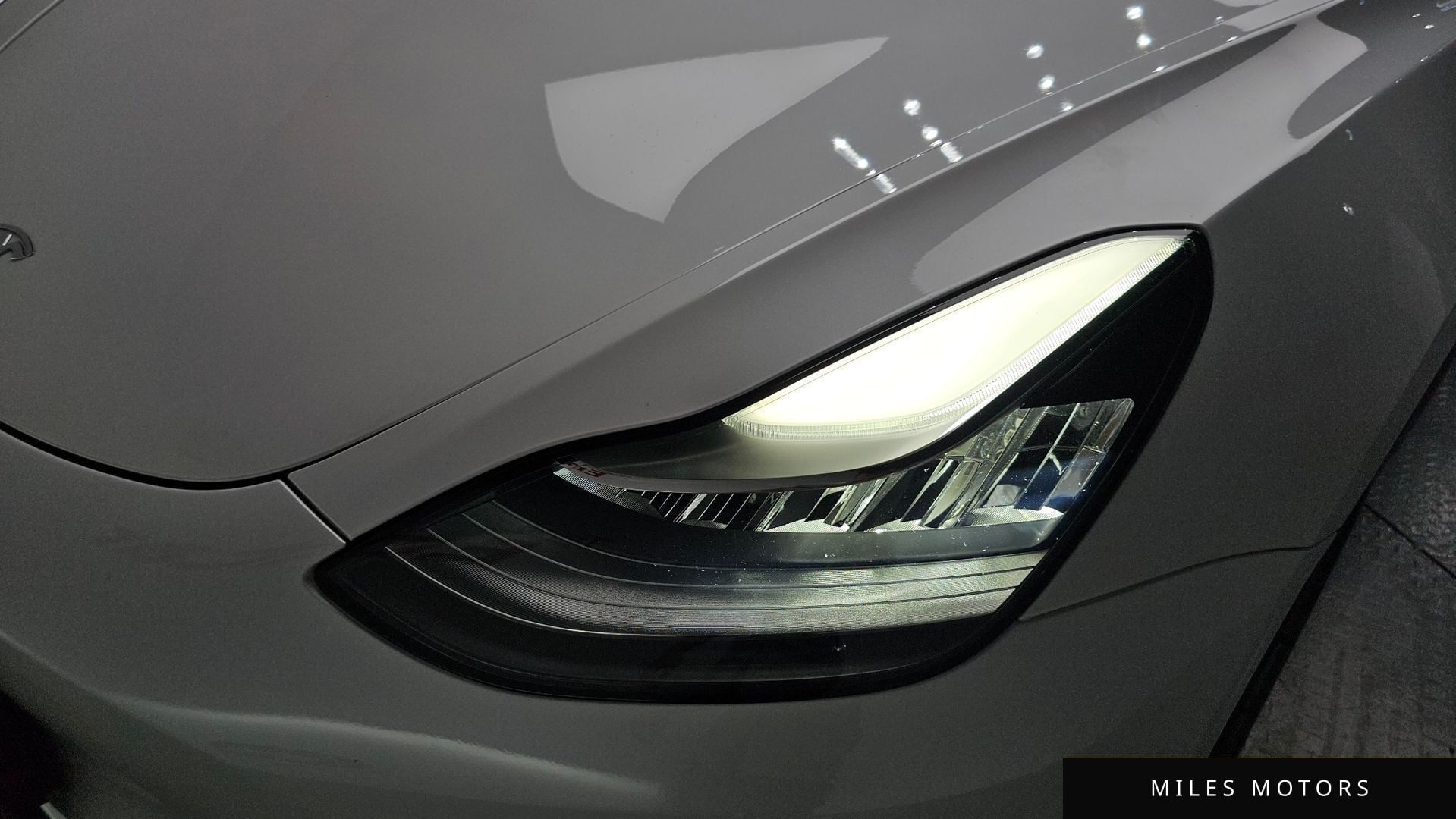 Tesla Model 3 2020 — миниатюра 8