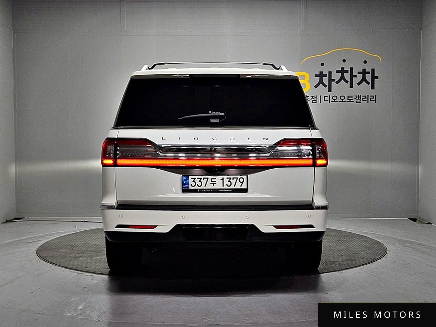 Lincoln Navigator 2021 — миниатюра 4