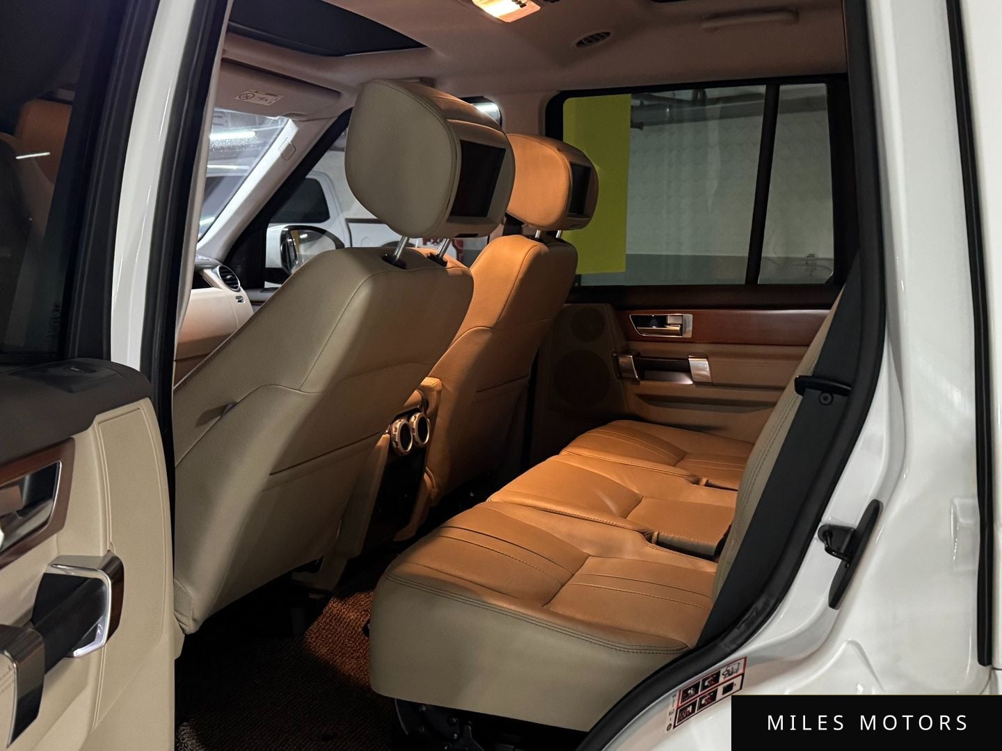 Land Rover Discovery 2016 — миниатюра 11