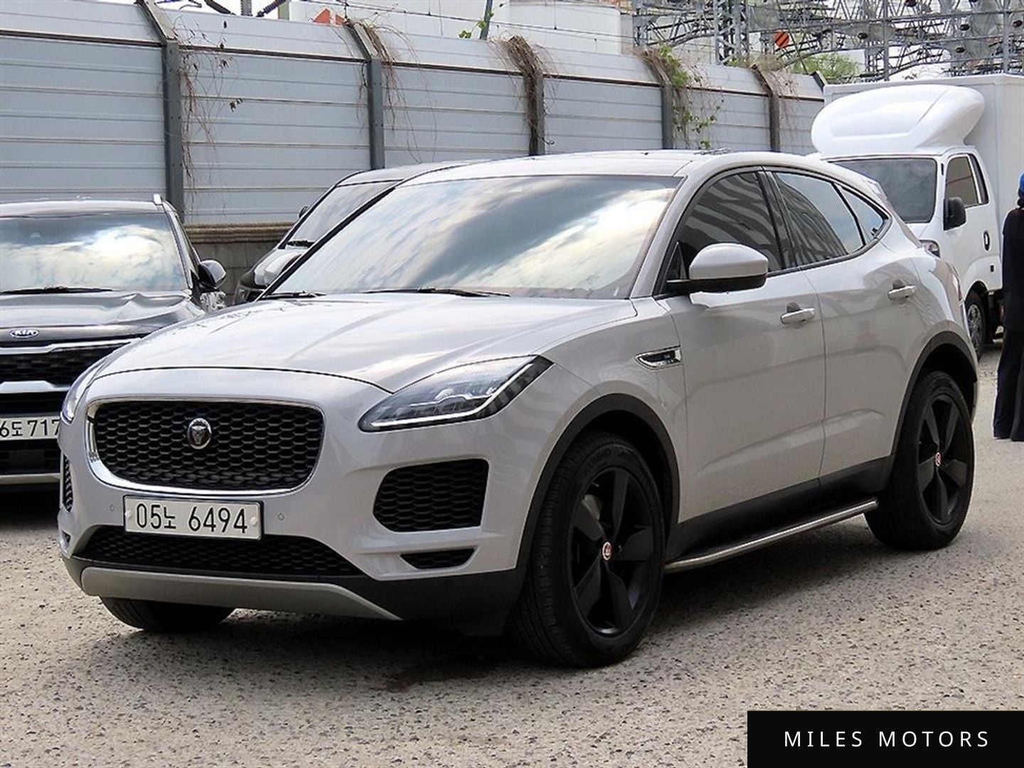 Jaguar E-PACE 2018 — миниатюра 2