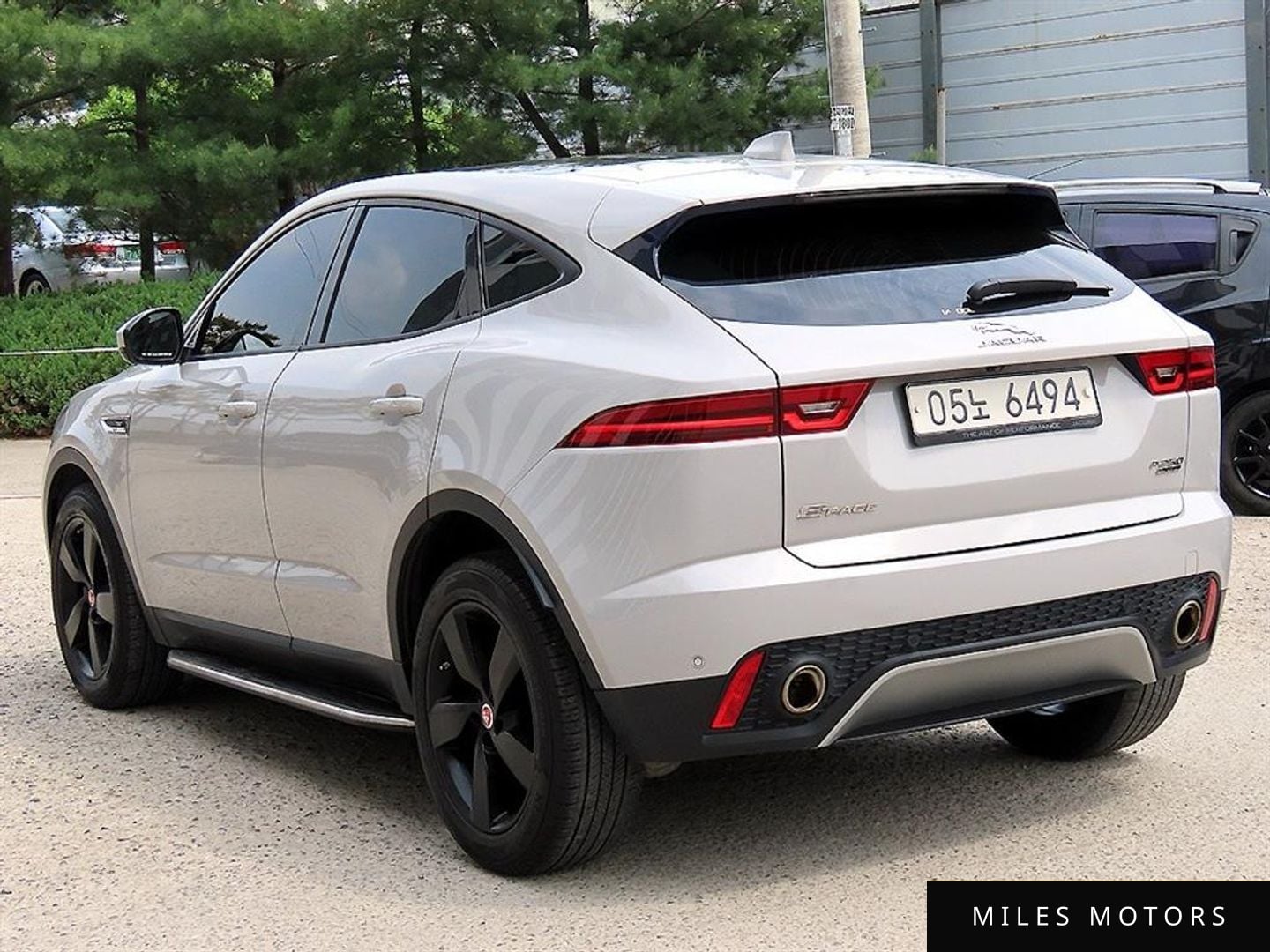 Jaguar E-PACE 2018 — миниатюра 3