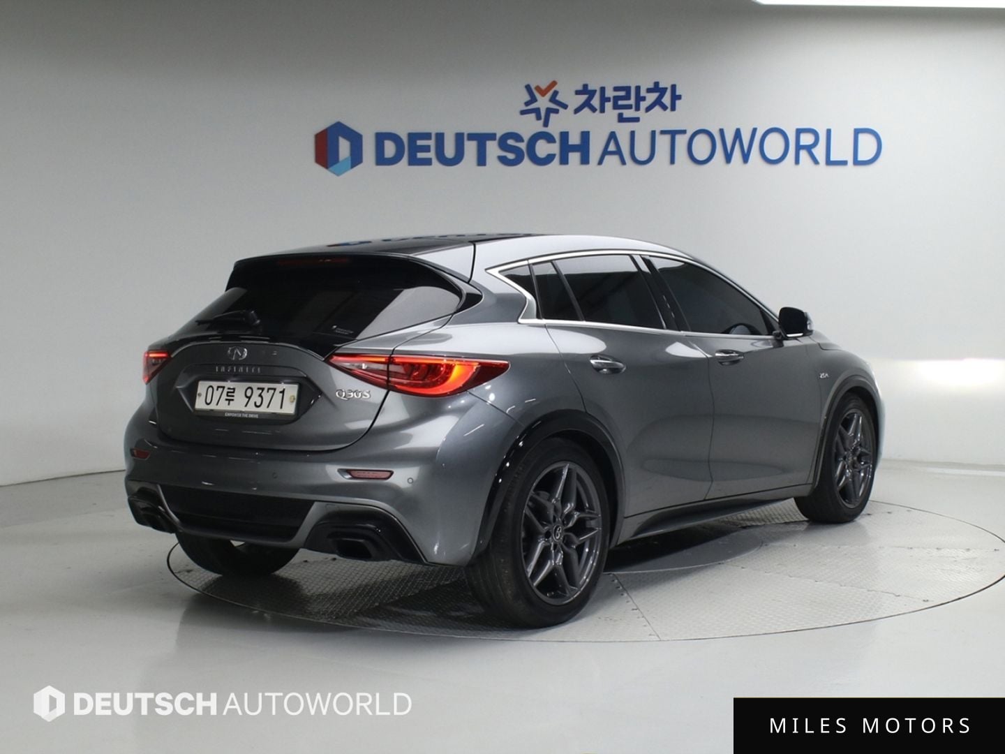 Infiniti Q30 2017 — миниатюра 2