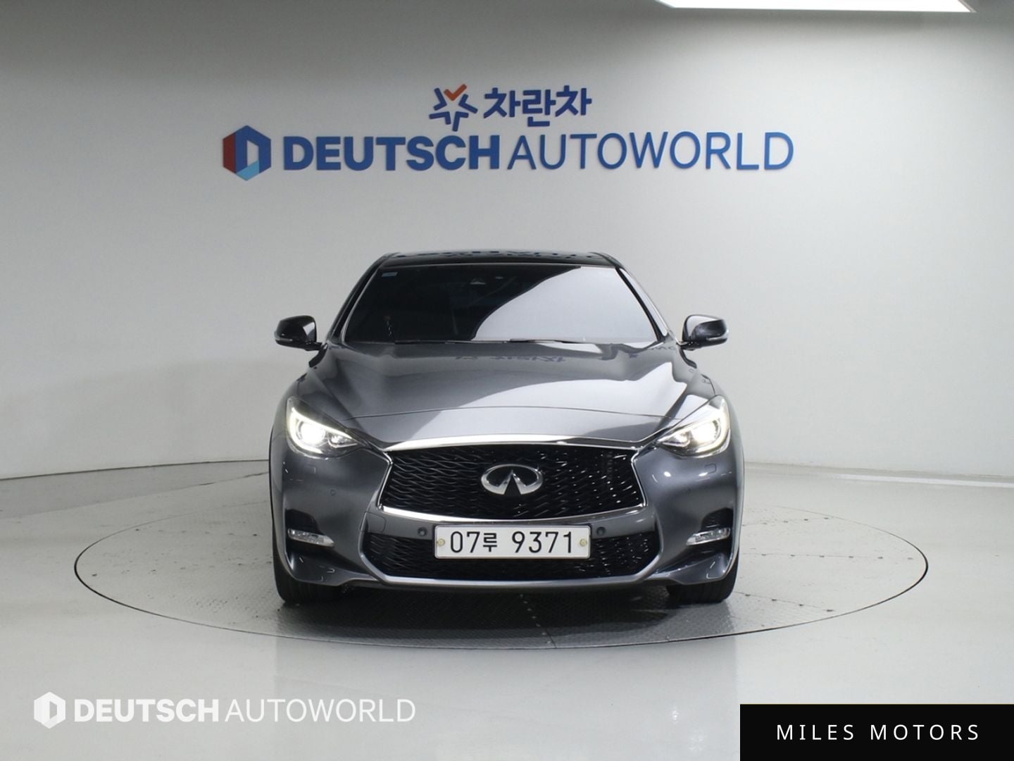 Infiniti Q30 2017 — миниатюра 3